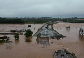 Wie werden sich die Überschwemmungen in Brasilien auf die Zellstoff-und Papier industrie auswirken?
