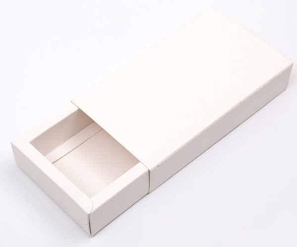 ivory_board_packaging_box.png
